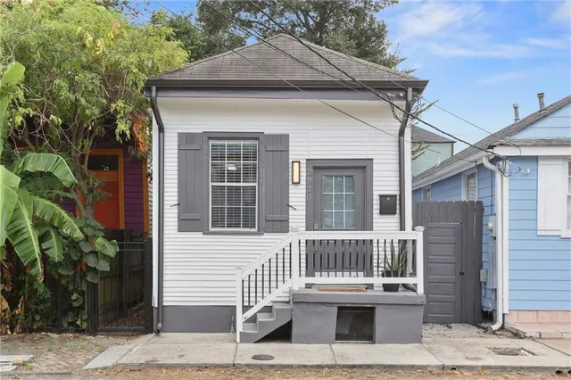 $1,875 | 2920 Laurel Street, Unit A, New Orleans, LA 70115