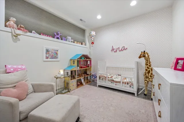 $850,000 | 951 North Winchester Avenue, Unit 1, Chicago, IL 60622