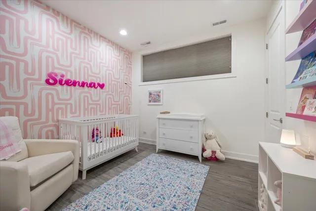 $850,000 | 951 North Winchester Avenue, Unit 1, Chicago, IL 60622