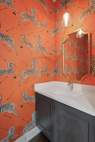 $850,000 | 951 North Winchester Avenue, Unit 1, Chicago, IL 60622