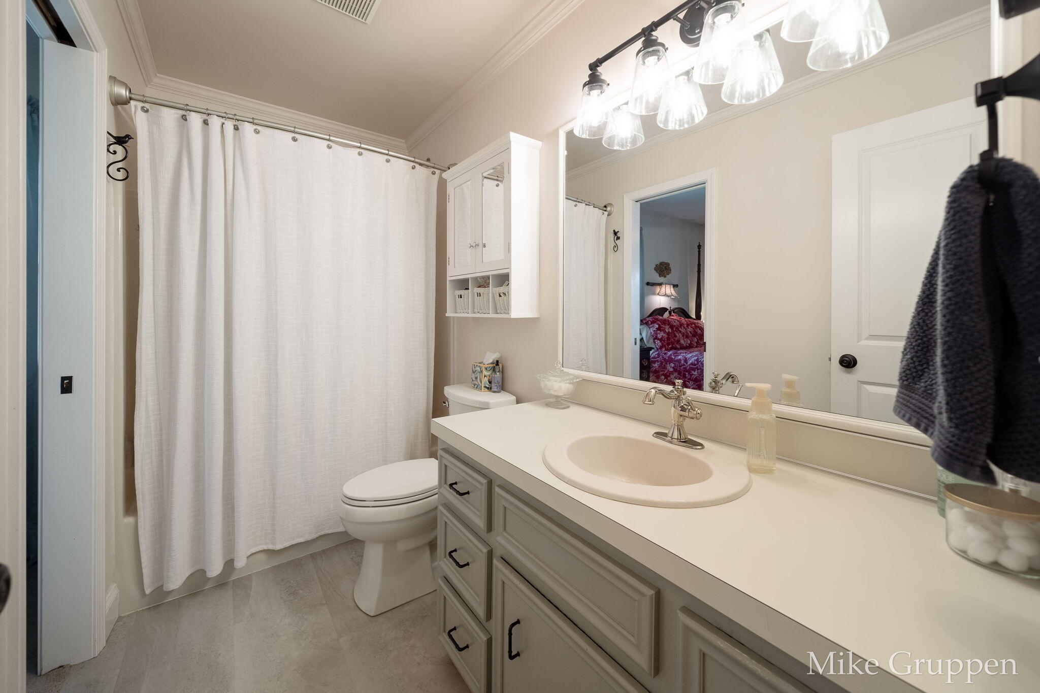 2565 Spring Court Zeeland, MI 49464 - Photo 26 of 49 26-web-or-mls-2565 Spring Court-081