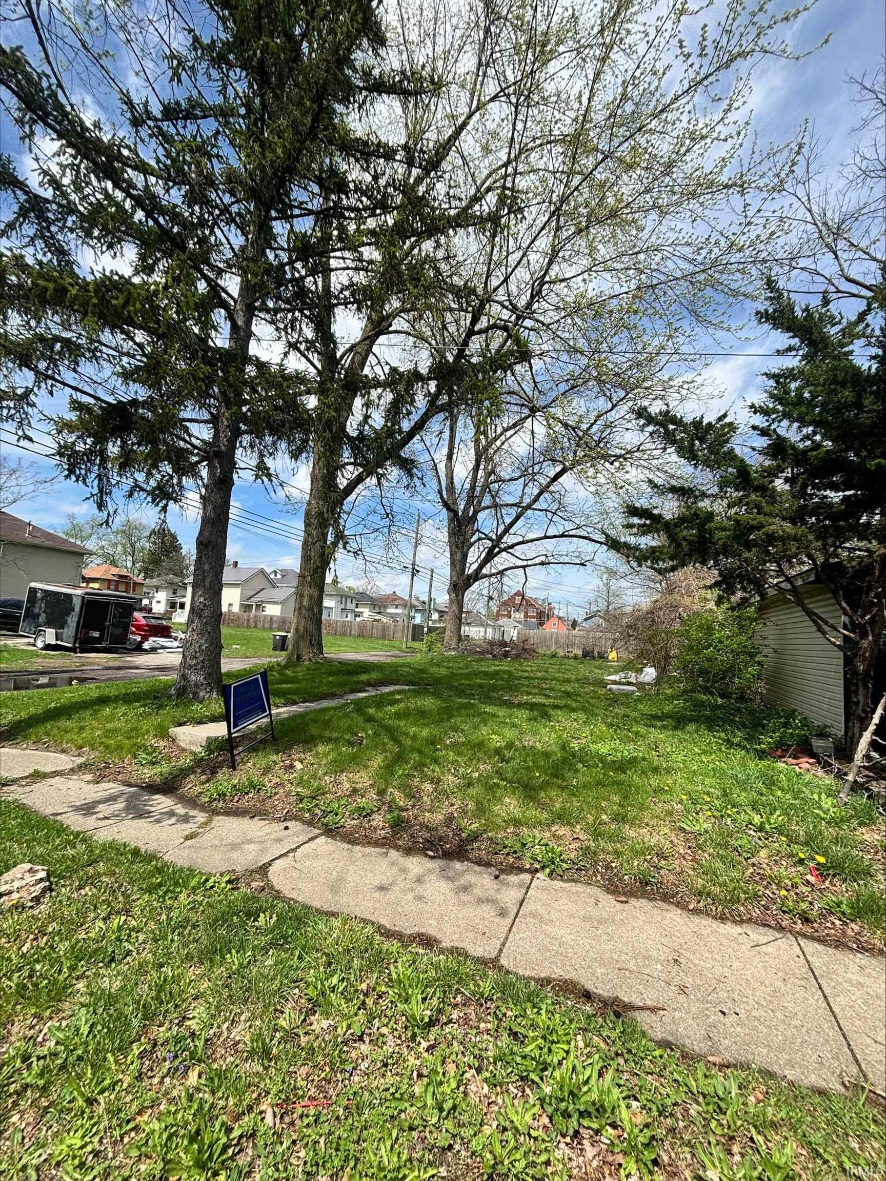 1217 Colerick Street Fort Wayne, IN 46806 - Photo 2 of 2