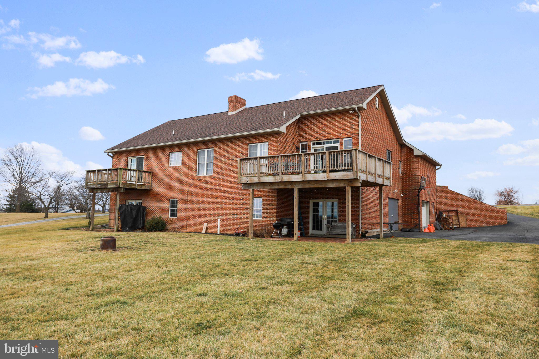 11907 Ashton Road Clear Spring, MD 21722 - Photo 6 of 62 Gallery Image 6