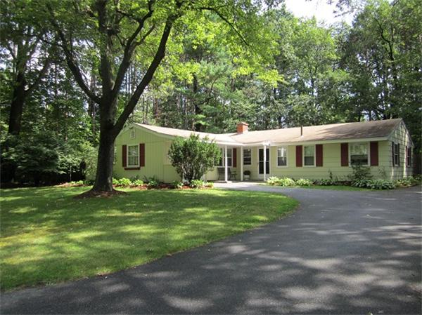 44 Clarissa Road Chelmsford, MA 01824 - Photo 1 of 18 Gallery Image 1