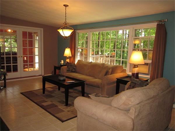 44 Clarissa Road Chelmsford, MA 01824 - Photo 3 of 18 Gallery Image 3