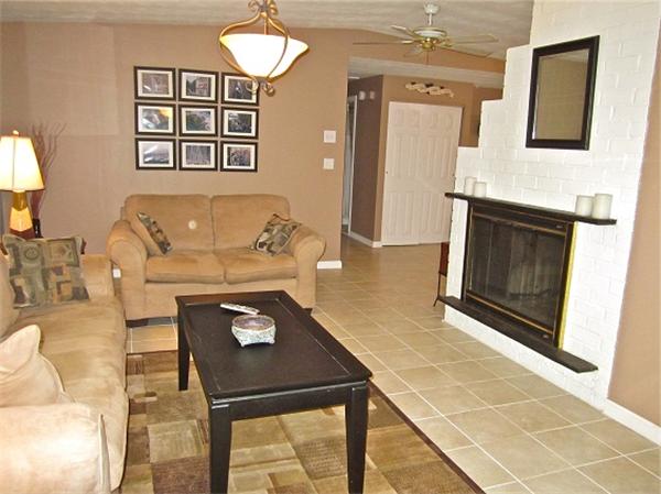 44 Clarissa Road Chelmsford, MA 01824 - Photo 6 of 18 Gallery Image 6