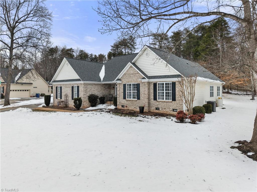 775 Serena Drive Rural Hall, NC 27045 - Photo 4 of 37