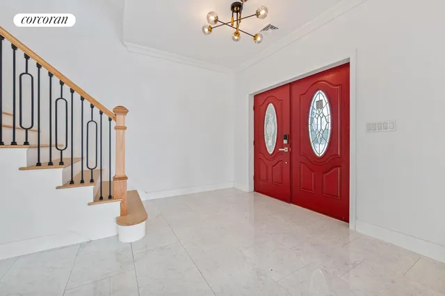 $1,899,000 | 4 Angelas Place | Throgs Neck