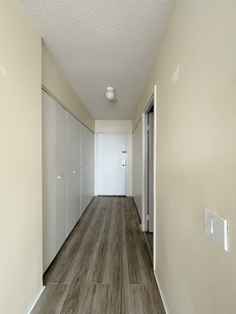 5320 North Sheridan Road, Unit 2110 Chicago, IL 60640 - Photo 2 of 17