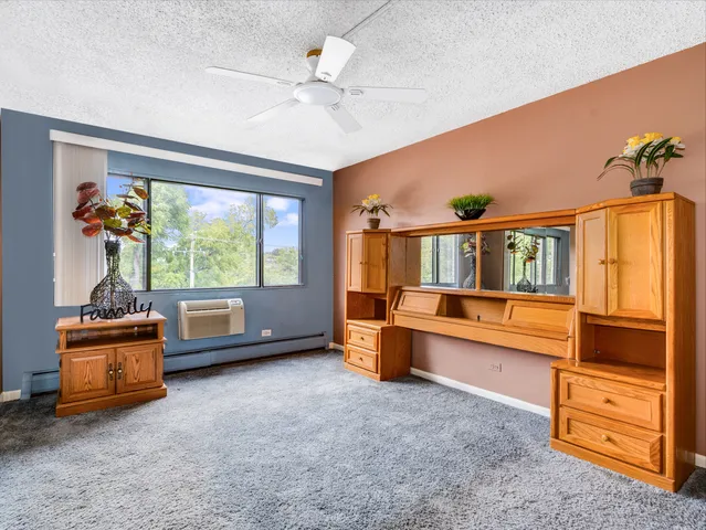 $224,999 | 7211 Wolf Road, Unit 301A, Indian Head Park, IL 60525