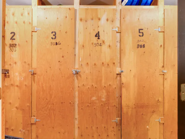 $224,999 | 7211 Wolf Road, Unit 301A, Indian Head Park, IL 60525