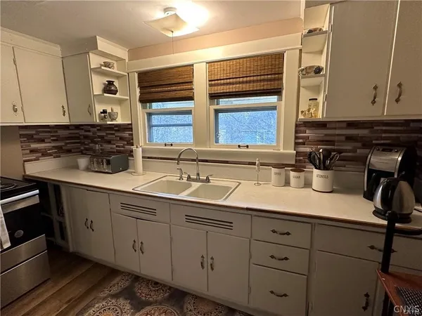 $2,300 | 167 East Genesee Street, Unit 3, Skaneateles, NY 13152