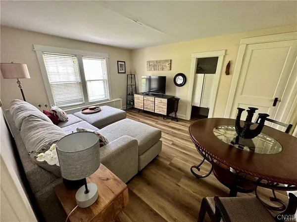 $2,300 | 167 East Genesee Street, Unit 3, Skaneateles, NY 13152