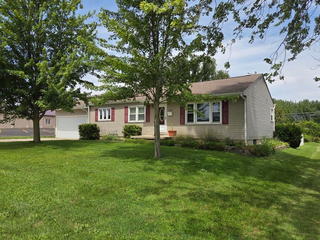 $197,500 | 402 East Russell Road, Sidney, OH 45365