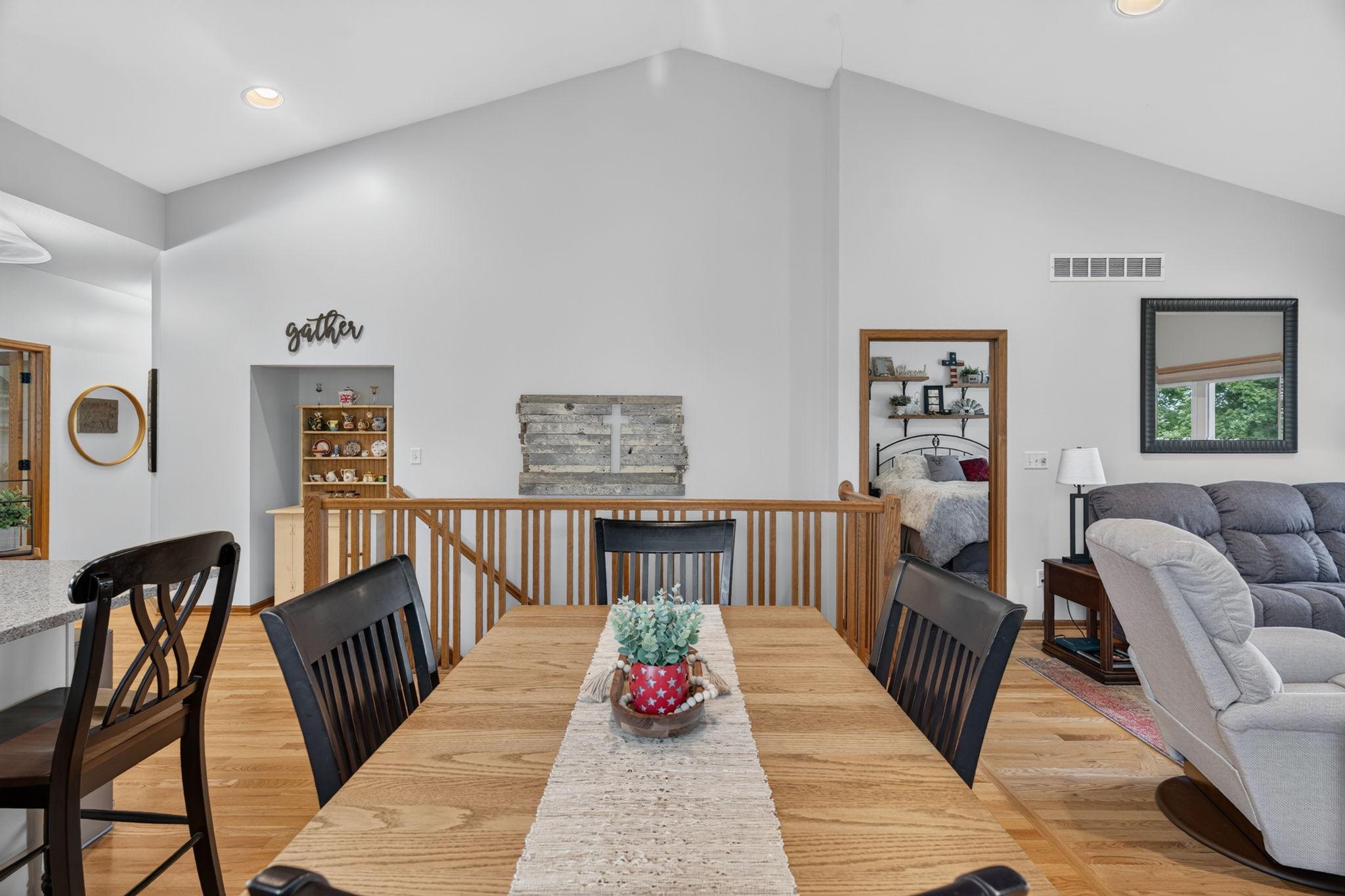 2048 Crimson Ridge Drive Northwest Rochester, MN 55901 - Photo 10 of 39 Gallery Image 10