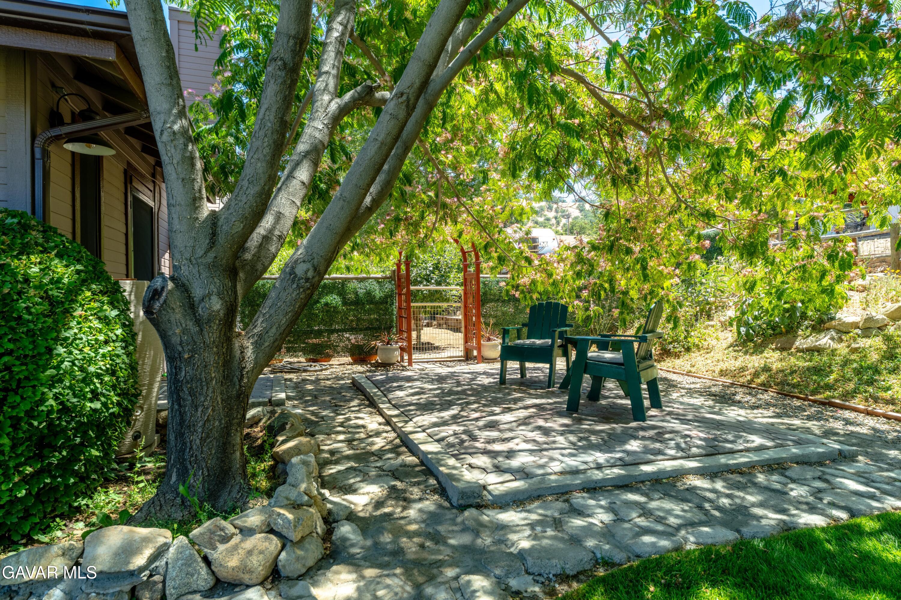 18250 Arosa Road Tehachapi, CA 93561 - Photo 3 of 71 69-JYP00433-HDR