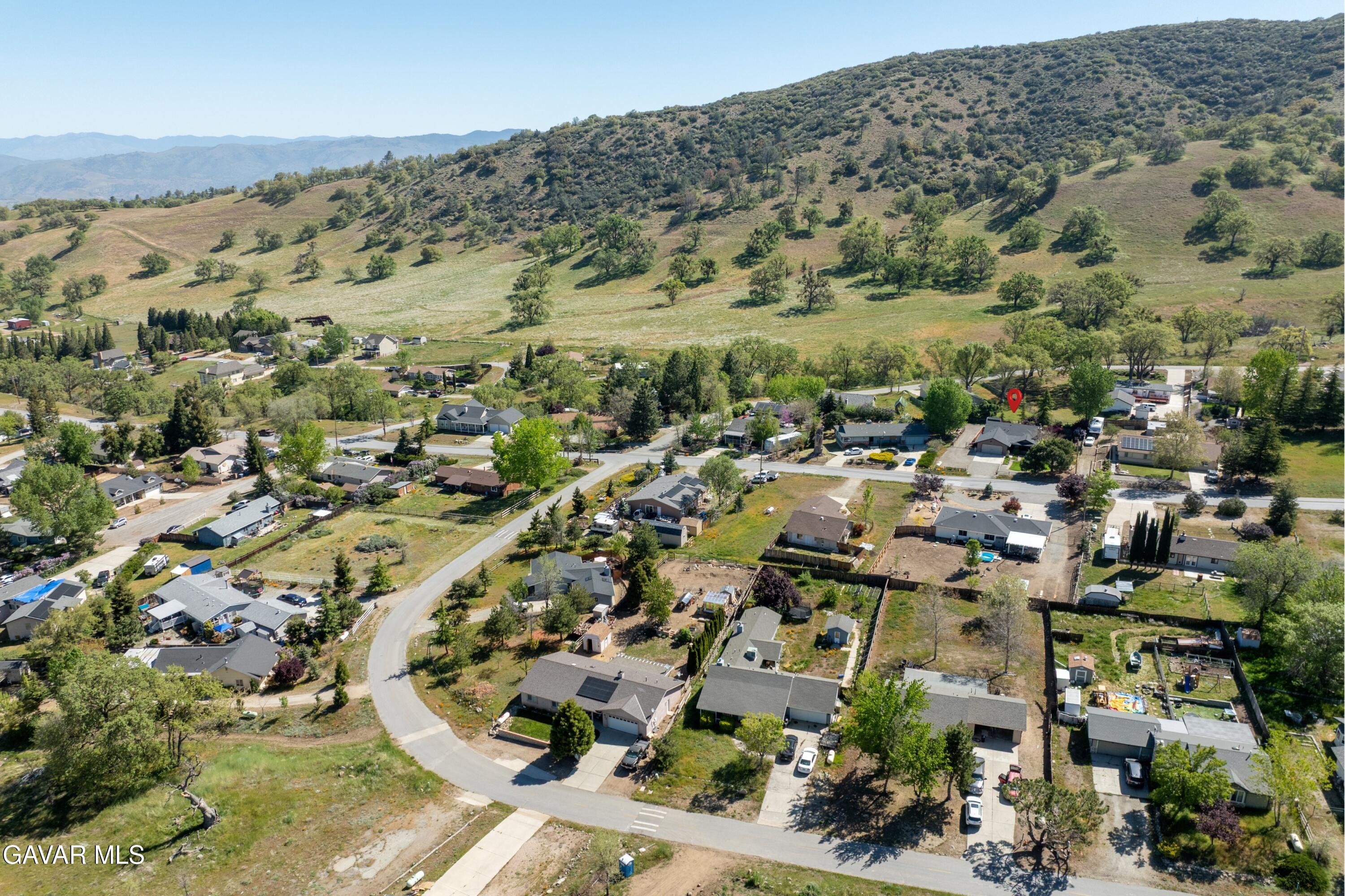 18250 Arosa Road Tehachapi, CA 93561 - Photo 51 of 71 an aerial view of a city