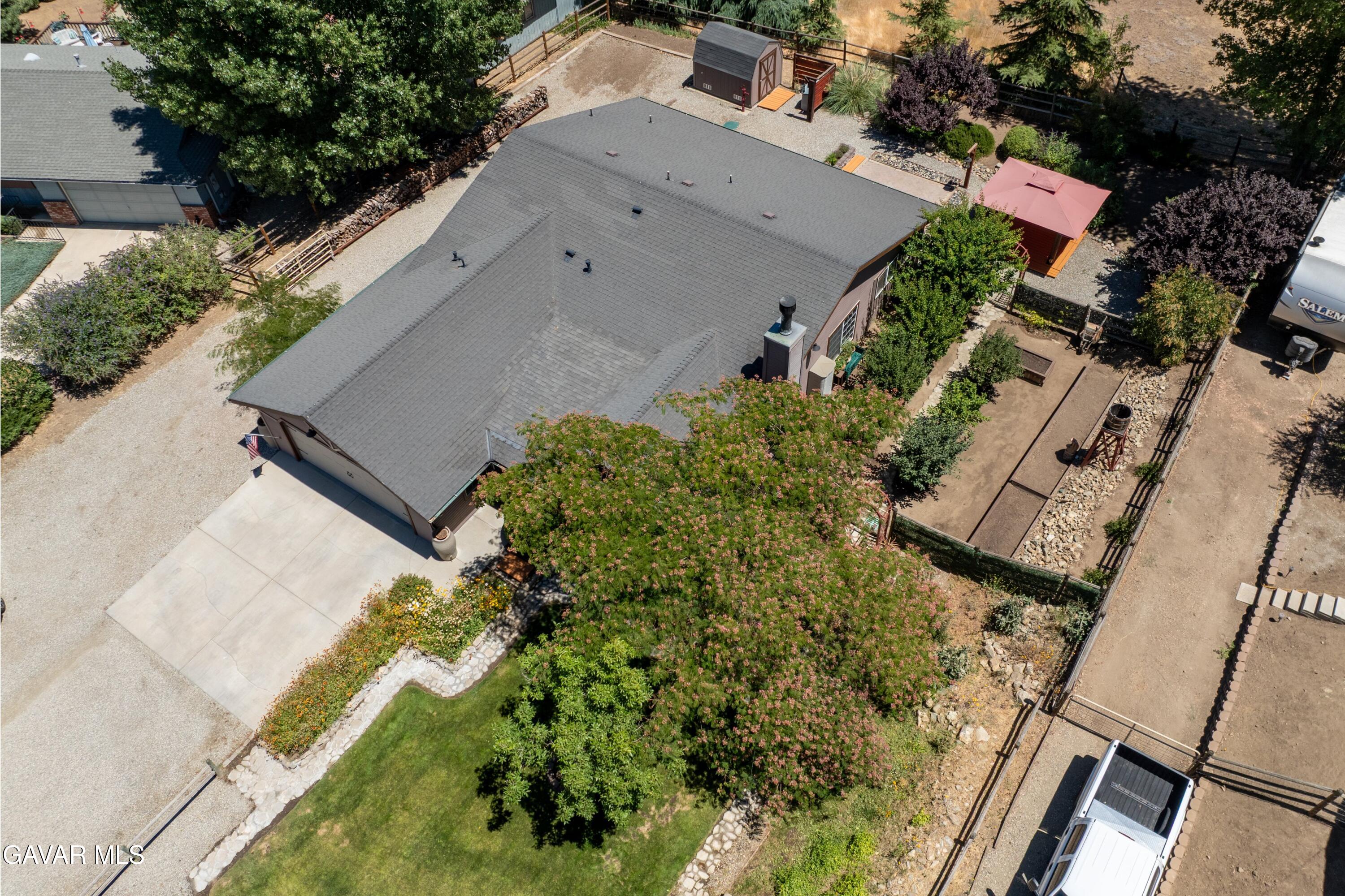 18250 Arosa Road Tehachapi, CA 93561 - Photo 63 of 71 an aerial view of house with yard