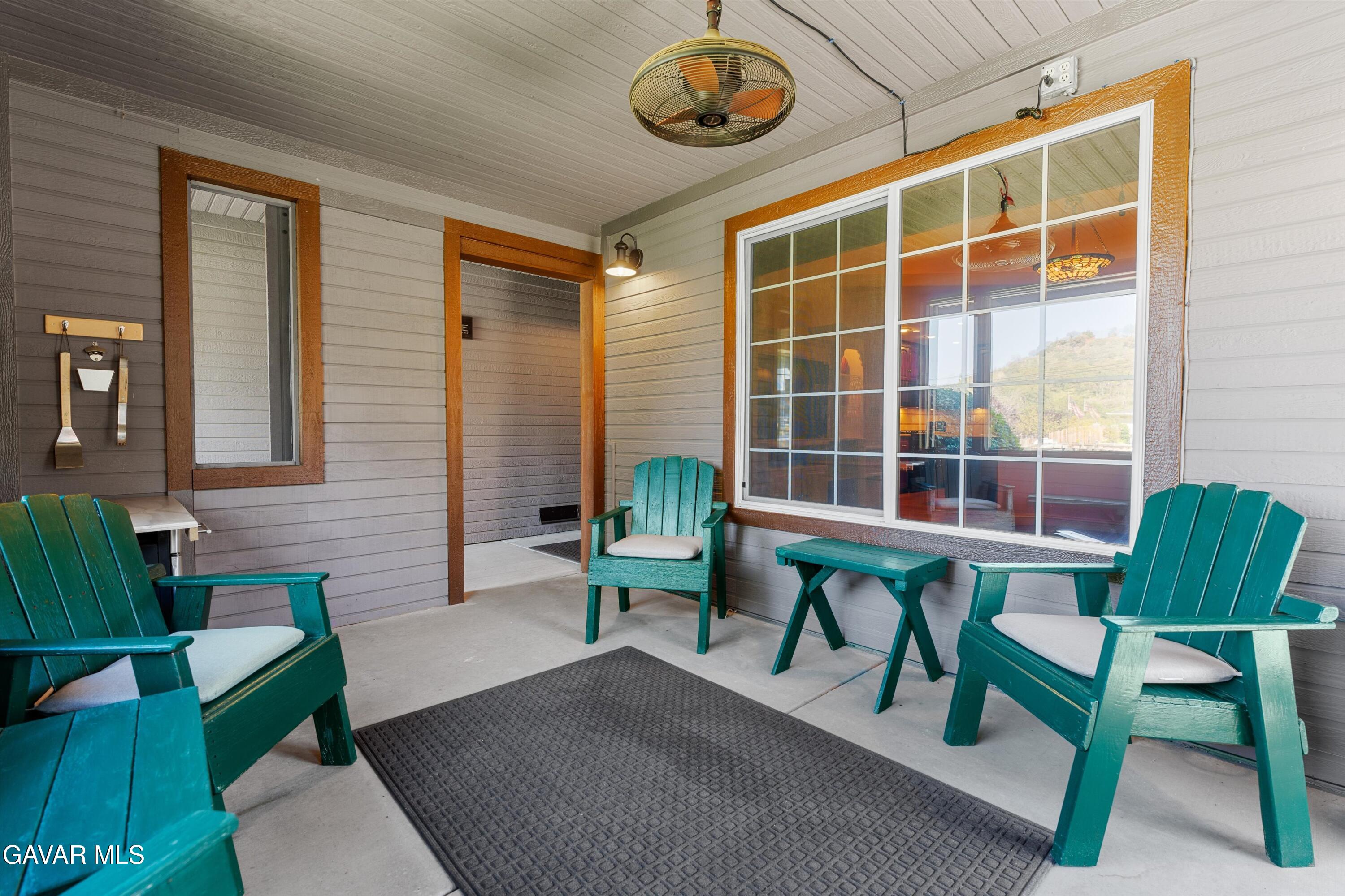 18250 Arosa Road Tehachapi, CA 93561 - Photo 8 of 71 08-JYP01093