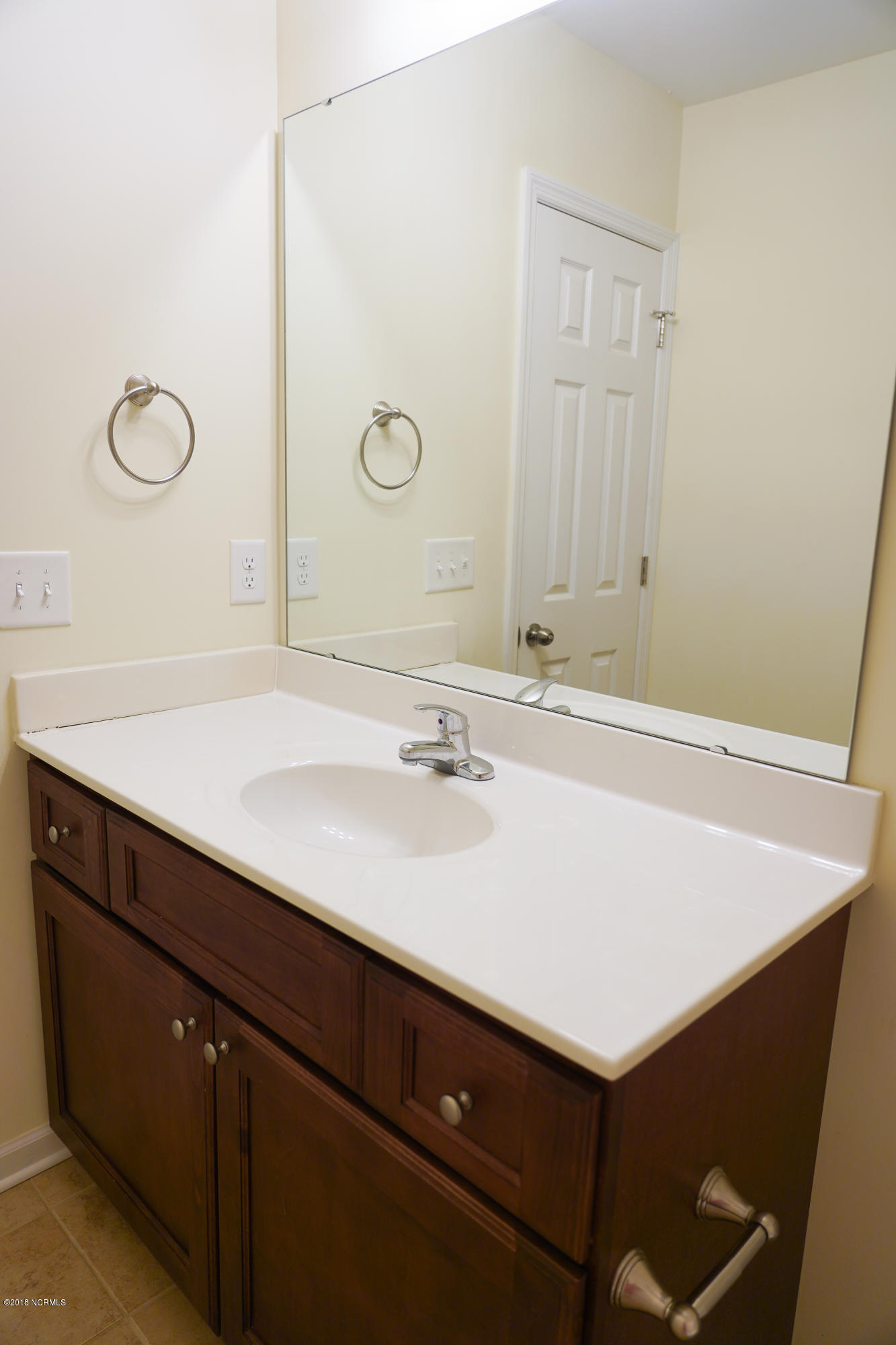 403 Ridgeway Lane Holly Ridge, NC 28445 - Photo 23 of 35 upstairs bath