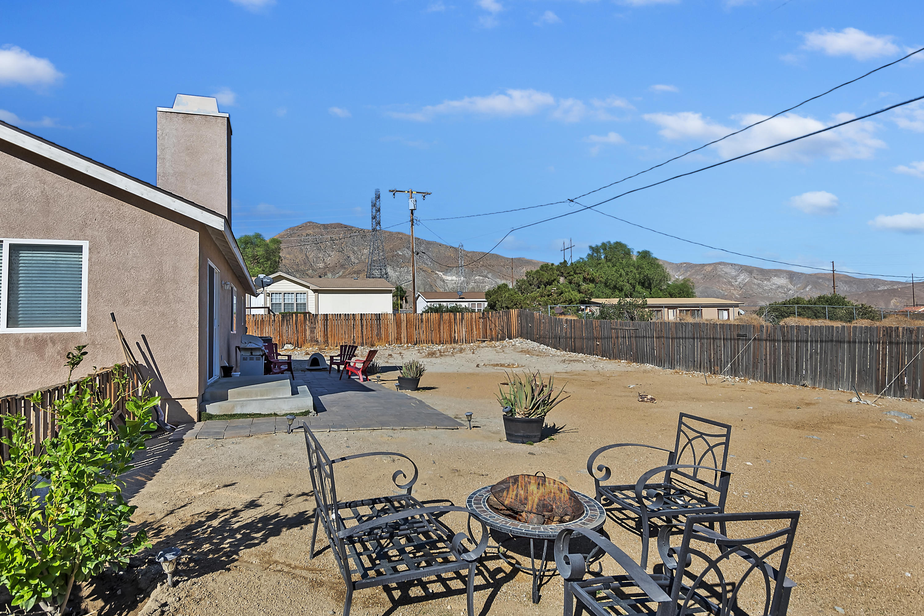 13140 Zane Way Whitewater, CA 92282 - Photo 24 of 25 a view of a patio with furniture and table