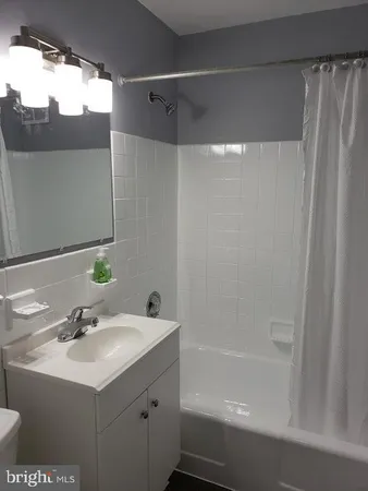 $1,493 | 1111 Arlington Boulevard, Unit 115, Arlington, VA 22209