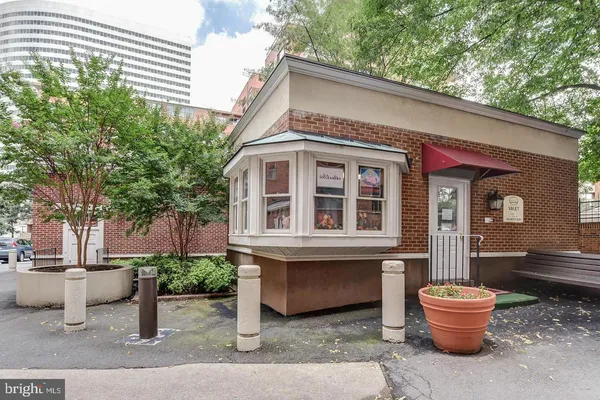 $1,493 | 1111 Arlington Boulevard, Unit 115, Arlington, VA 22209