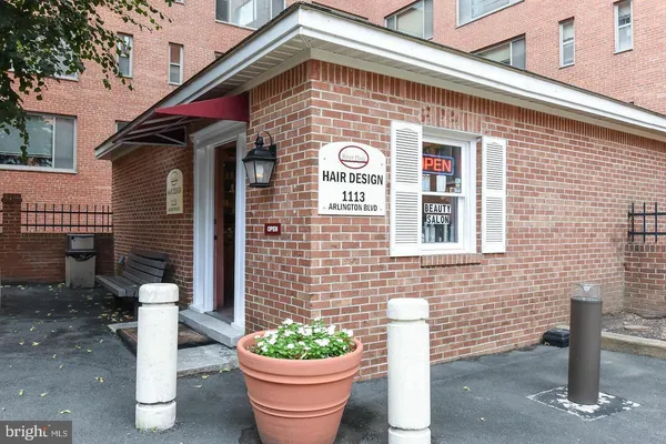 $1,493 | 1111 Arlington Boulevard, Unit 115, Arlington, VA 22209