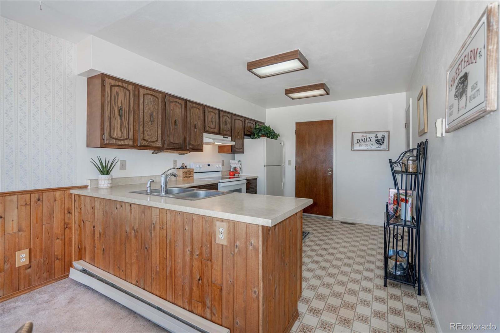 10315 Spring Creek Road Parker, CO 80138 - Photo 11 of 38 Gallery Image 11