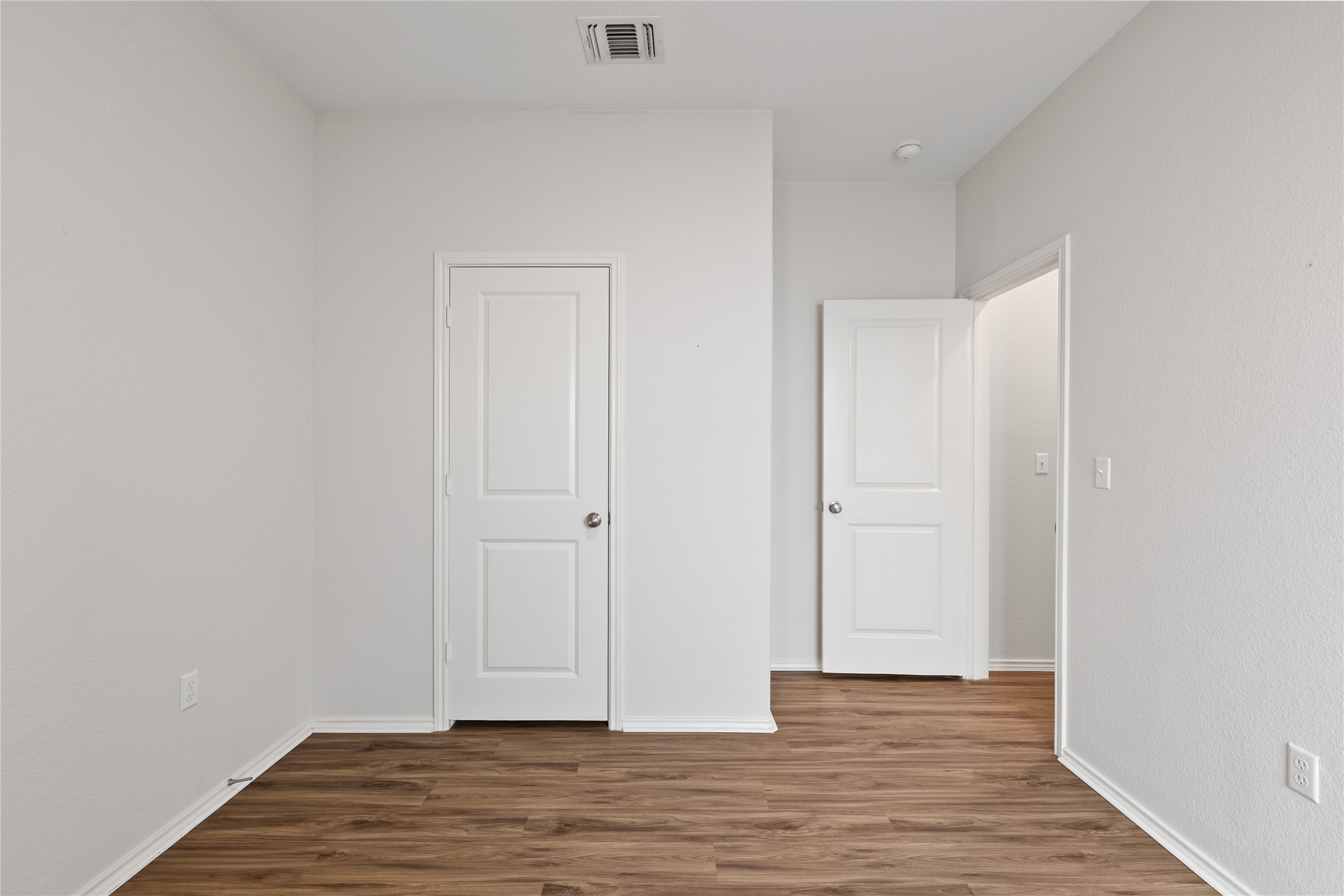 7101 Spirit Hill Road Austin, TX 78744 - Photo 29 of 40 Secondary bedroom