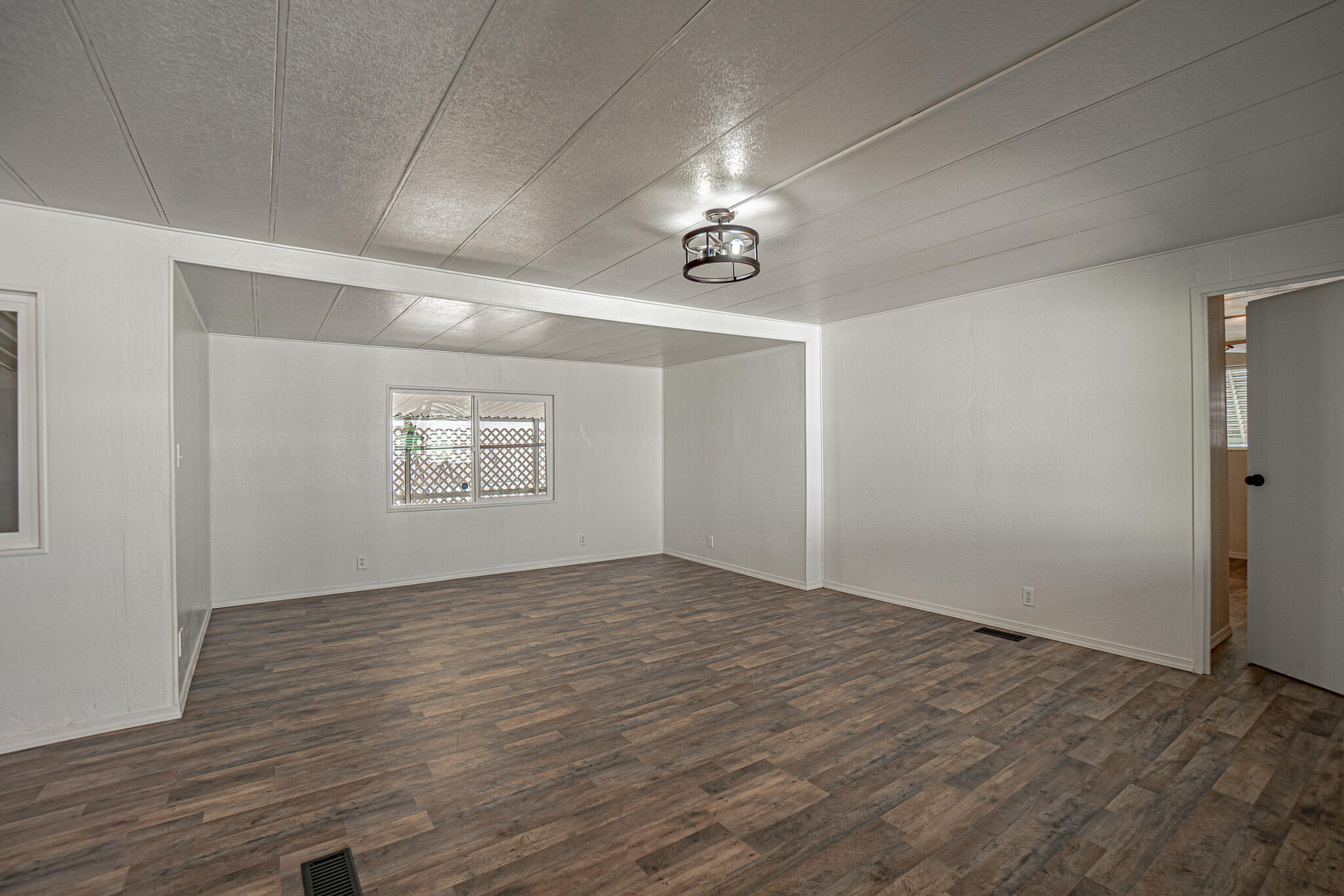 2393 Southwest Webster Road Grants Pass, OR 97526 - Photo 11 of 19 DSC06482-HDR
