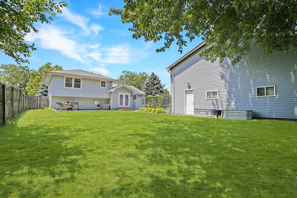 2702 Ruth Fitzgerald Drive Plainfield, IL 60586 - Photo 5 of 19 Gallery Image 5