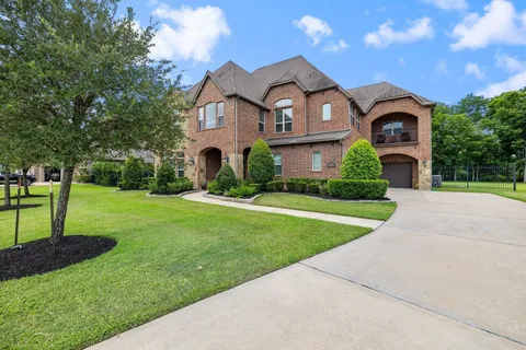 $1,299,000 | 4926 Beekman Drive, Missouri City, TX 77459