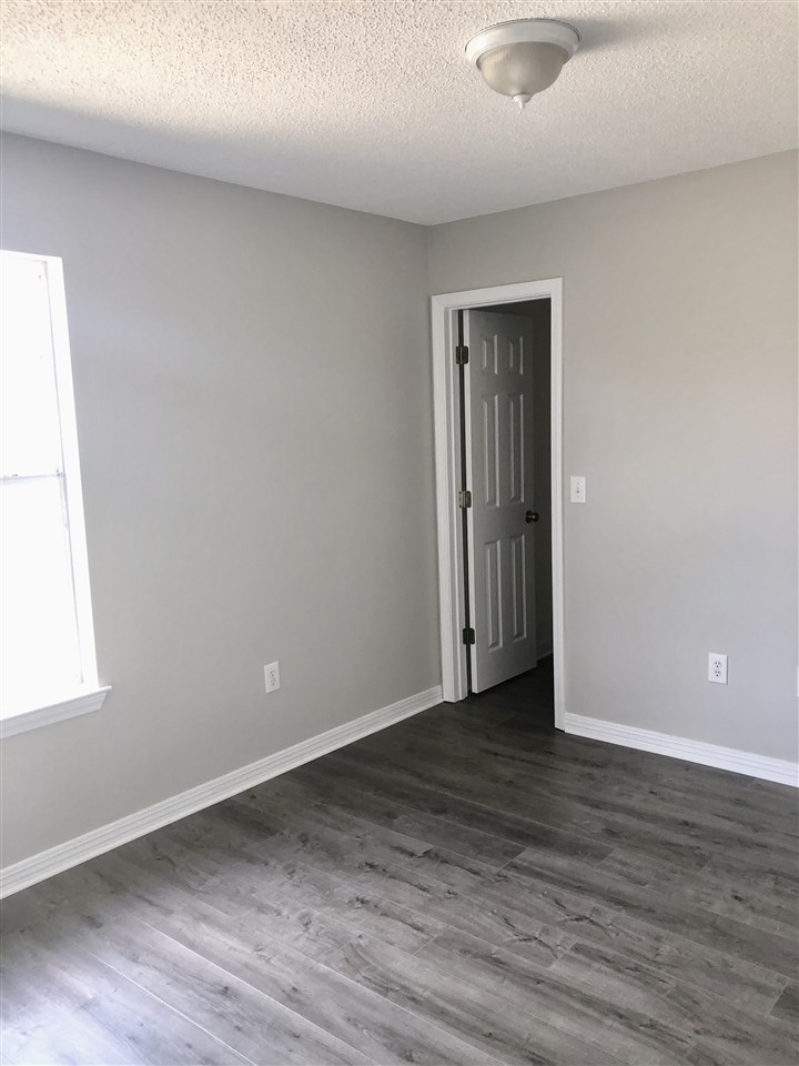 16185 Setter Circle Foley, AL 36535 - Photo 6 of 16 Guest Bedroom