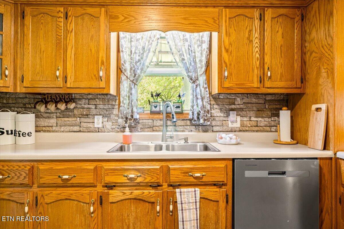 2670 Leatherwood Ford Road Jamestown, TN 38556 - Photo 18 of 57 Kitchen