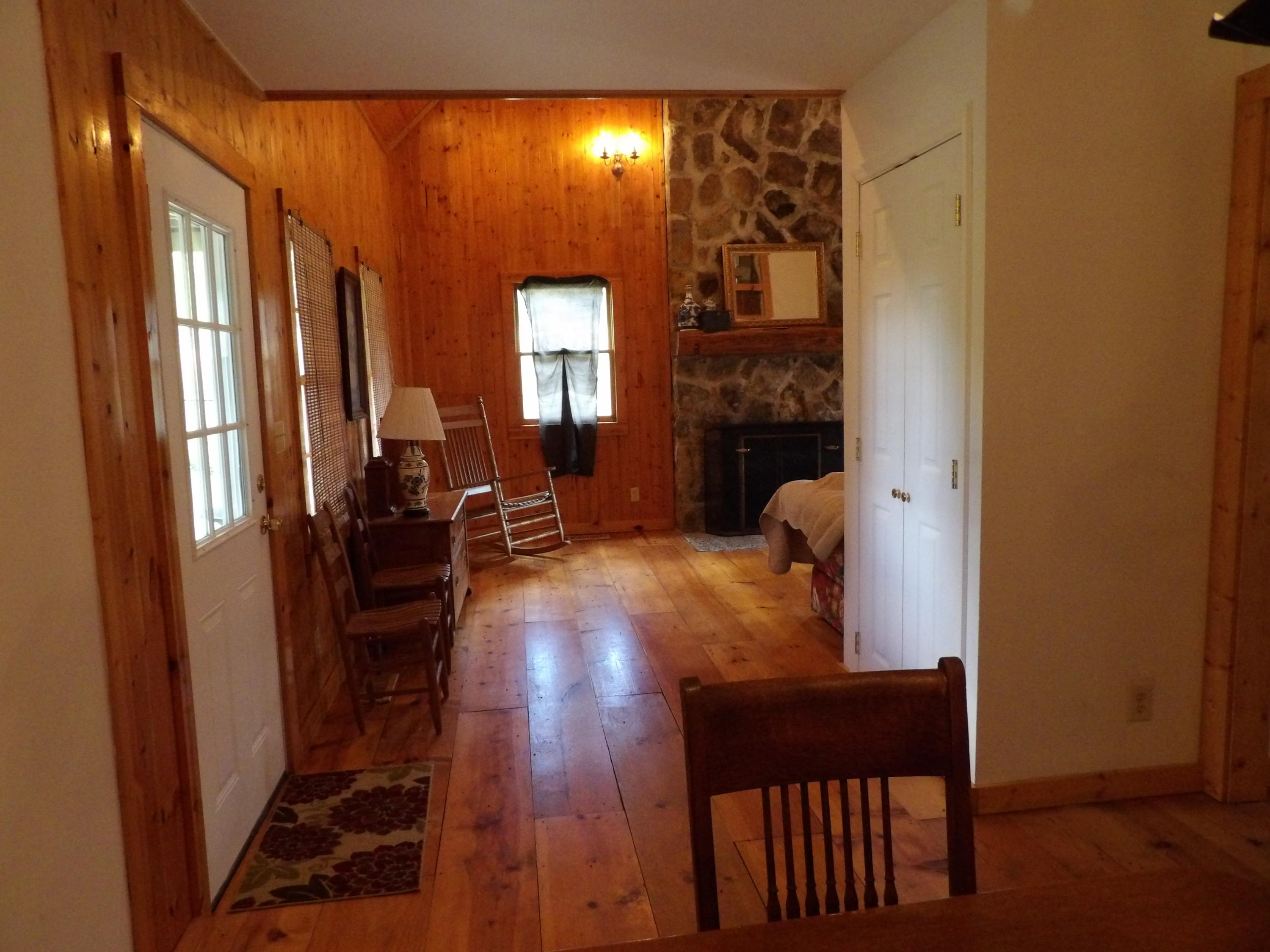 10100 East Valley Road, Unit UPPR EAST Pikeville, TN 37367 - Photo 24 of 68 100_1565