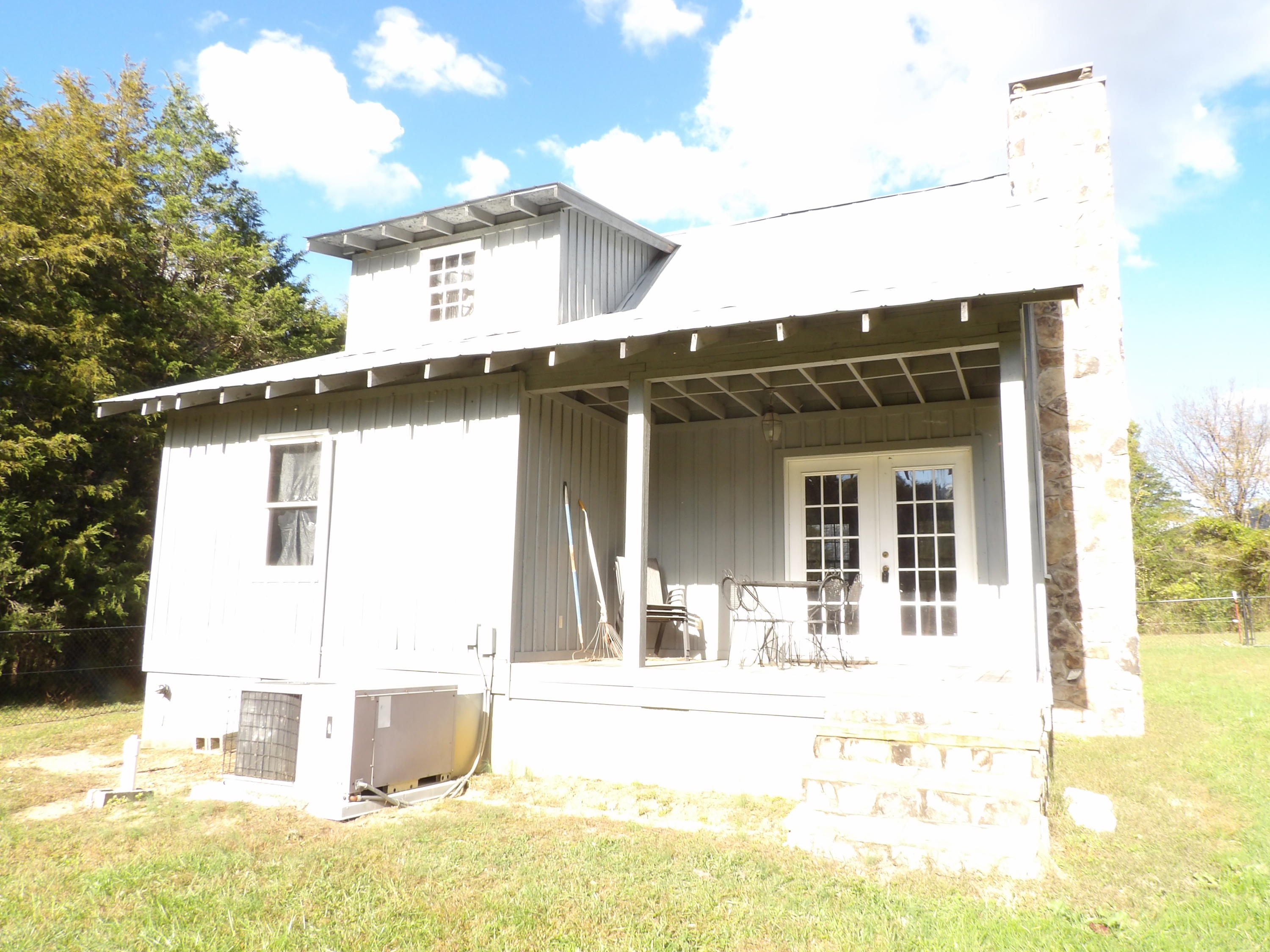 10100 East Valley Road, Unit UPPR EAST Pikeville, TN 37367 - Photo 4 of 68 100_1584