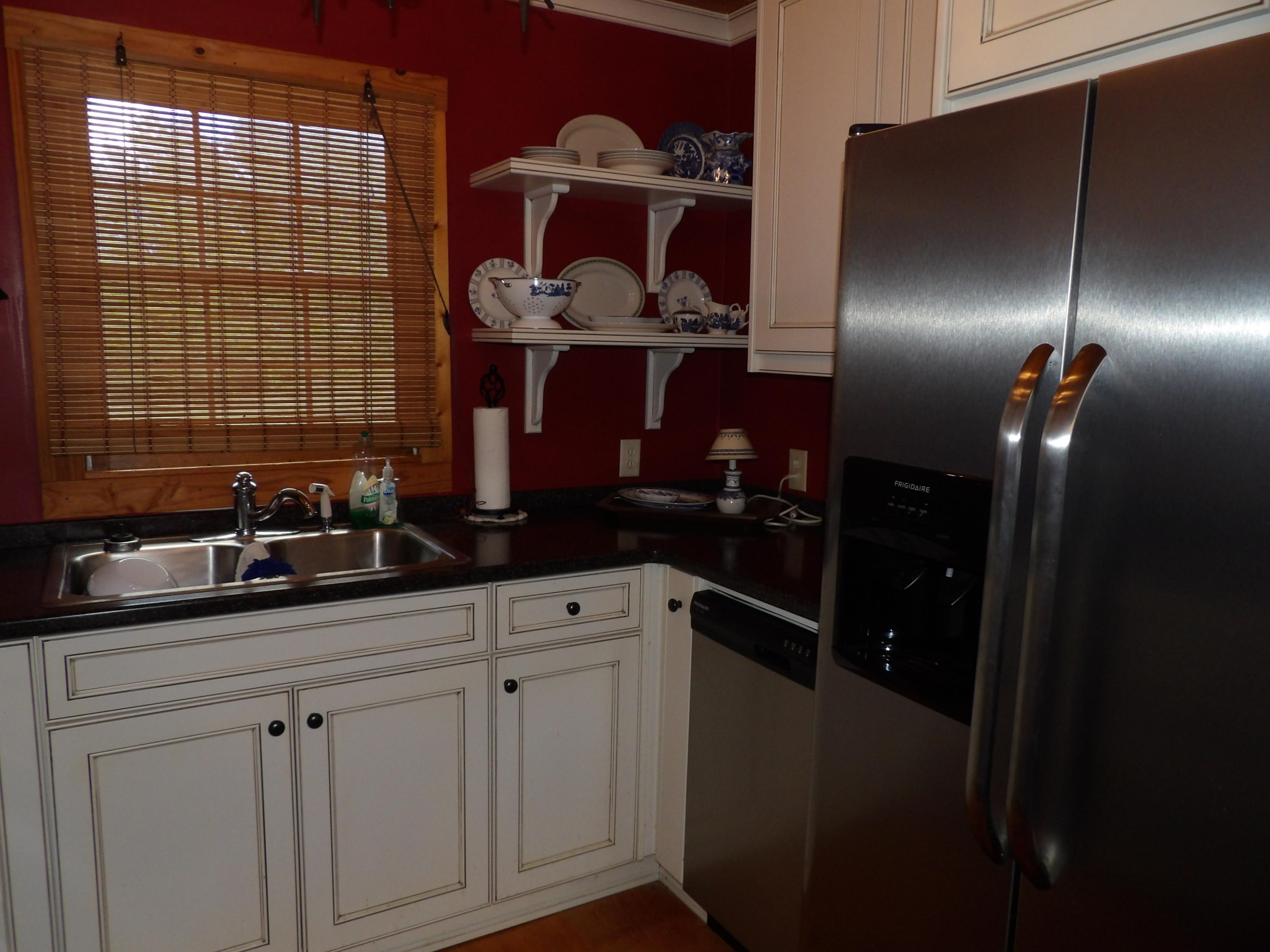 10100 East Valley Road, Unit UPPR EAST Pikeville, TN 37367 - Photo 10 of 68 100_1563