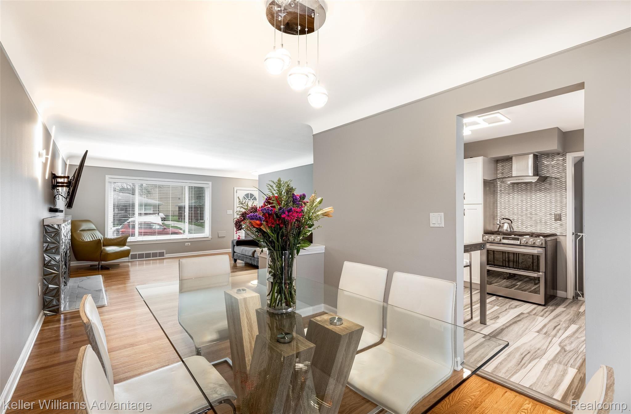 19085 Mott Avenue Eastpointe, MI 48021 - Photo 7 of 26 Make entertaining easy in open Dining Room with Natural Hardwood Floors