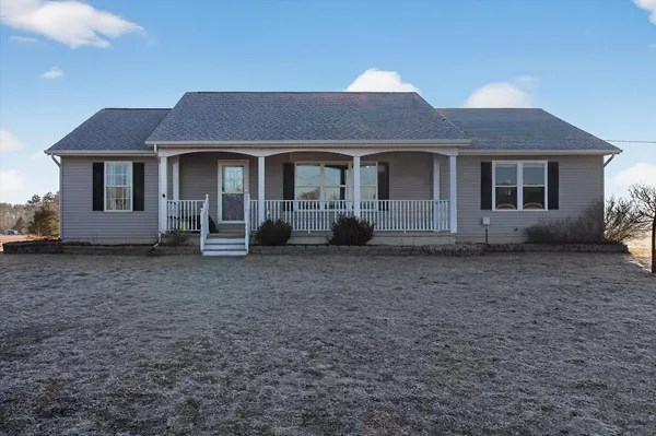 $390,000 | 22234 220th Avenue, Paris, MI 49338