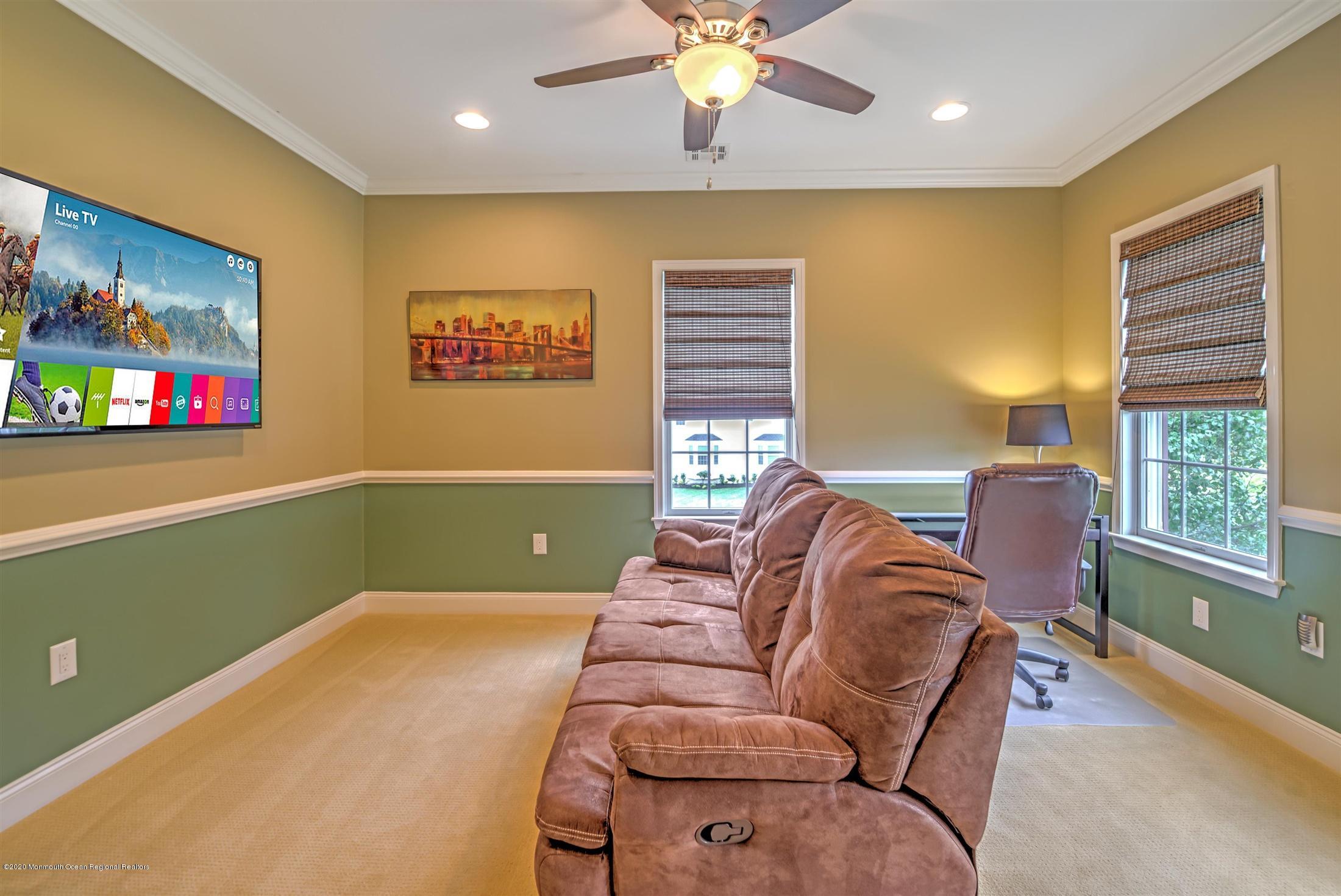 21 Weathervane Circle Cream Ridge, NJ 08514 - Photo 50 of 64 054-EN SUITE BEDROOM