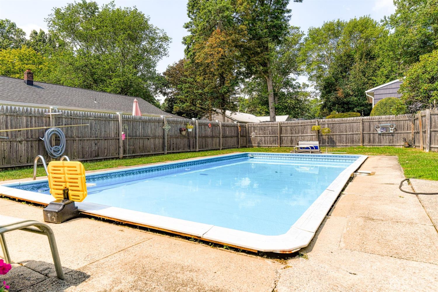 276 Garner Road North Brunswick, NJ 08902 - Photo 28 of 30 Gallery Image 28