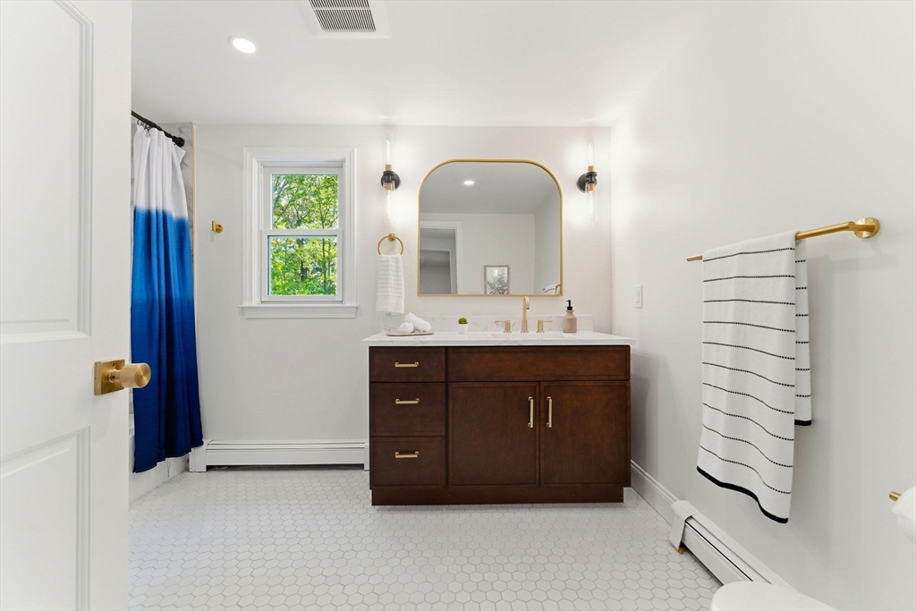 8 Colonial Road Milford, MA 01757 - Photo 11 of 28 Gallery Image 11