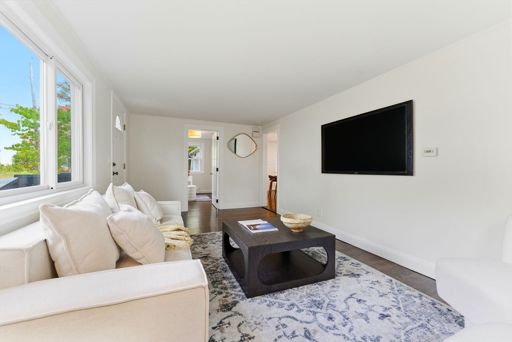 8 Colonial Road Milford, MA 01757 - Photo 8 of 28 Gallery Image 8