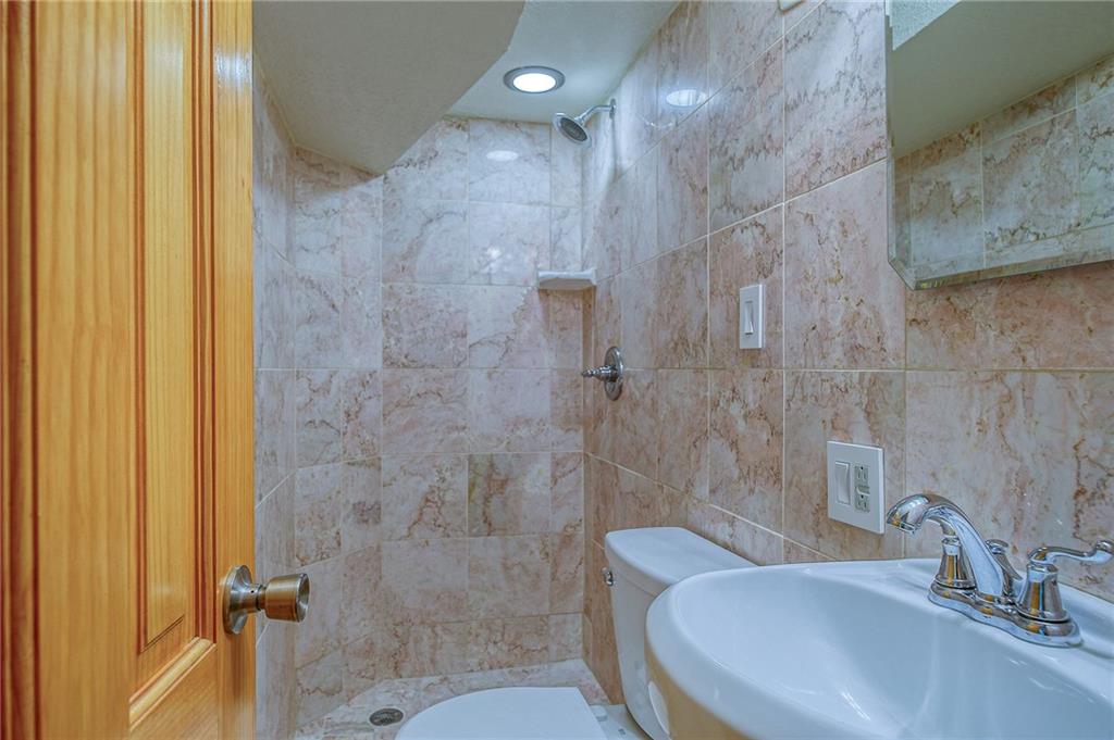 2313 Crestview Road Pittsburgh, PA 15216 - Photo 23 of 23 Lower level bath