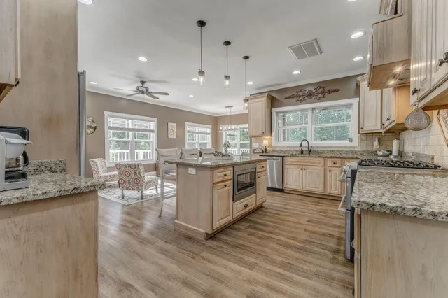 $814,900 | 1080 Estate Drive, Dalton, GA 30720