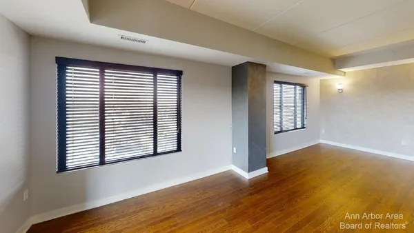 $4,000 | 111 North Ashley Street, Unit 901, Ann Arbor, MI 48104