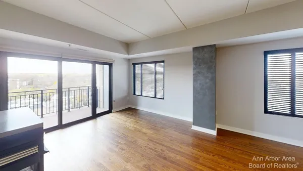 $4,000 | 111 North Ashley Street, Unit 901, Ann Arbor, MI 48104