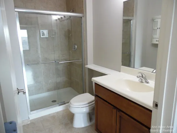 $4,000 | 111 North Ashley Street, Unit 901, Ann Arbor, MI 48104