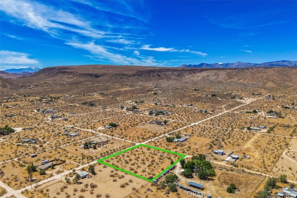 55926 Tanager Road Yucca Valley, CA 92284 - Photo 10 of 24 Gallery Image 10